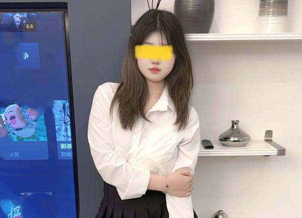 海角社区.重金拿下18岁巨乳台球助教前凸后翘秒杀一切小脆皮