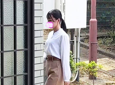 HSDAM-043 【注意喚起】SNSで男を募集し、公共のトイレで無許可ピンサロするち●ぽ大好きむっつり地味OLを私人逮捕＆実力行使