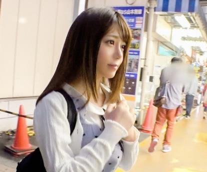 GANA-2092 マジ软派、初撮。 1350 【美人过ぎるア○メイト店员は超絶ムッツリ！】夕暮れ时の秋叶原でゲットした美少女は、1年以上もセックス无しで欲