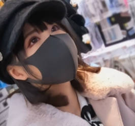 SIMM-719 【同じマンション在住の黒髪&amp;美脚のNちゃんを追迹】エレベーターで遭遇した美人さん。さっそく尾行して部屋をつきとめた。后日、外出した