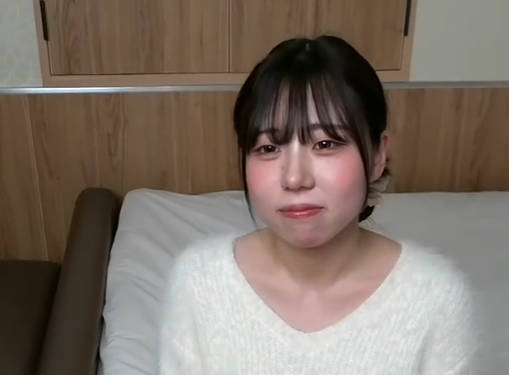 FC2PPV-472281S级素人一位19岁皮肤白皙胸部丰满的少女因紧张和快感而皮肤泛红出汗NTR在她贤惠的身体里进行了一次内射19岁皮肤白皙胸部丰满的少女