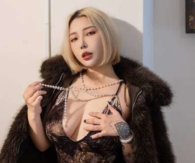 女情報員夜鶯情報換身體今晚全部給你