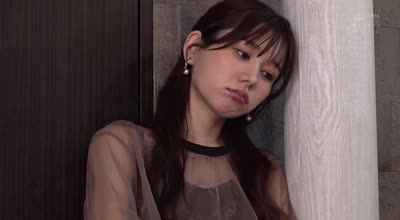 WAAA-477 幼馴染 逆NTR 久々に再会した近所の芽依に「今度、結婚するんだ」と打ち明けたら  五日市芽依