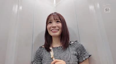 SONE-409 20人の屈強男たちに囲まれ次から次へとブッ挿される 人生初マッスルピストン大乱交 未歩なな