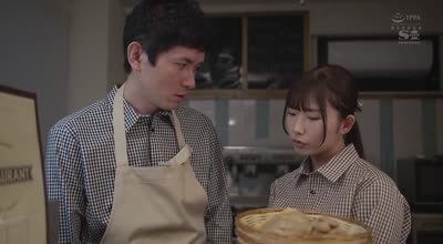 SONE-348 「ねぇ、ここでエッチしちゃおっか」バイト先のエロな後輩が密着ささやき淫語でいつも僕を寝取ろうとしてくる。 逢沢みゆ
