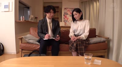 LULU-304 旦那のソープ通いの腹いせに女性専門風俗を呼んだらド新人の非モテ早漏童貞クンが来てしまったので24時間フル勃起媚薬を飲ませ満足 本田もも