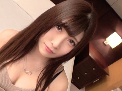 骑兵破解SIRO-4714 【初撮り】【むっちり美尻】【激グラインド騎乗位】1年以上ご無沙汰で、グラマラスボディを持て余す美容部員を発掘。「奥きもちいぃッ...