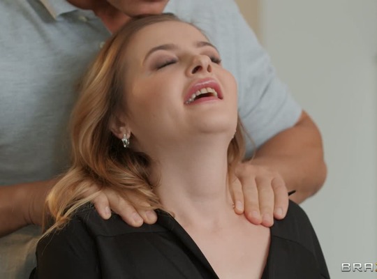 BRAZZERS2026-05-08嚣张的监视
