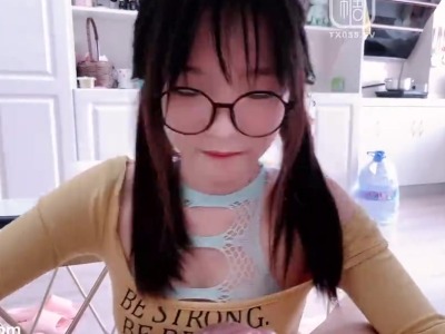 糖心Vlog.淫荡小姨子蜜穴引诱-UU睡不着