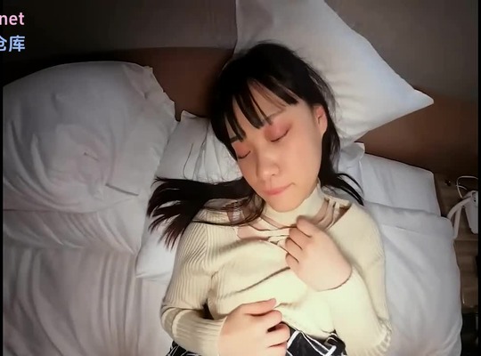 FC2PPV-3244412-绝美女神谢幕演出高潮痉挛