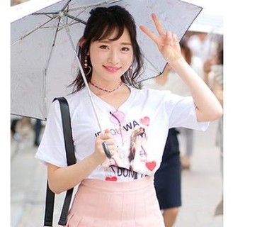 SIKA-136 表情がエロい石原さ○み似美少女と中出し3P+フェラ抜き動画
