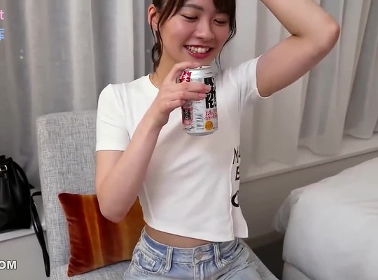 FC2PPV-4597361-人气女主播半载离职初登色情欲