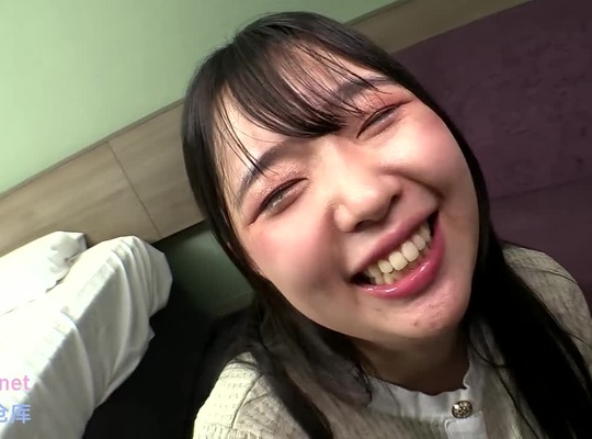 FC2PPV-4915171处女新人狂舔十八公分射爆不停
