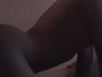 不让开灯的染发嫩妹只有打手电灯操了-jklove