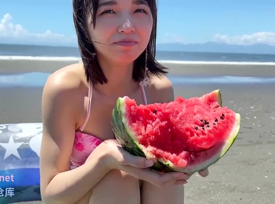 FC2PPV-4916111-海边搭讪纯情女大学生露阴湿滥交