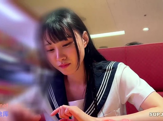 FC2PPV-4414740-十八岁美少女自拍偷欢沦陷