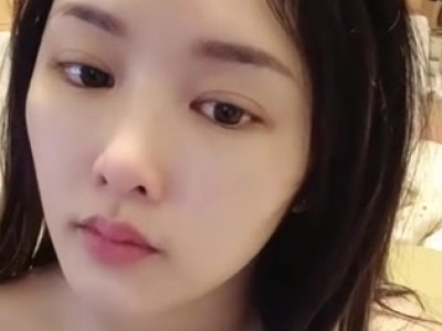 台湾性感美女李娜娜裸体直播没人刷礼物摸着逼生无可恋