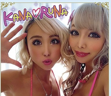 AUKS-115 ギラギラ黒ギャルレズビアン ～悩殺BIKINIモデル～ 五十嵐かな 霜月るな