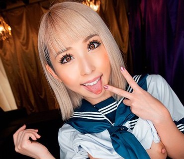 FLAV-249 超ミニスカ淫乱黒ギャル女子校生誘惑ザーメン狩り 五十嵐かな